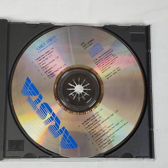 Carly Simon – Greatest Hits Live - Picture 2 of 3